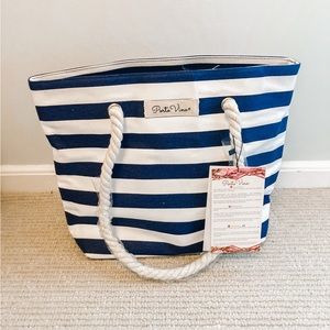 NWT Porto Vino Canvas Tote with pouch